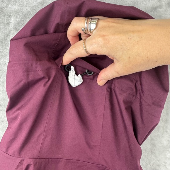Quince Weatherproof Oversized Rain Jacket Womens Medium Barolo Burgundy (1423) - Picture 11 of 12